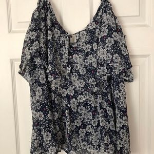 Cold shoulder paisley top